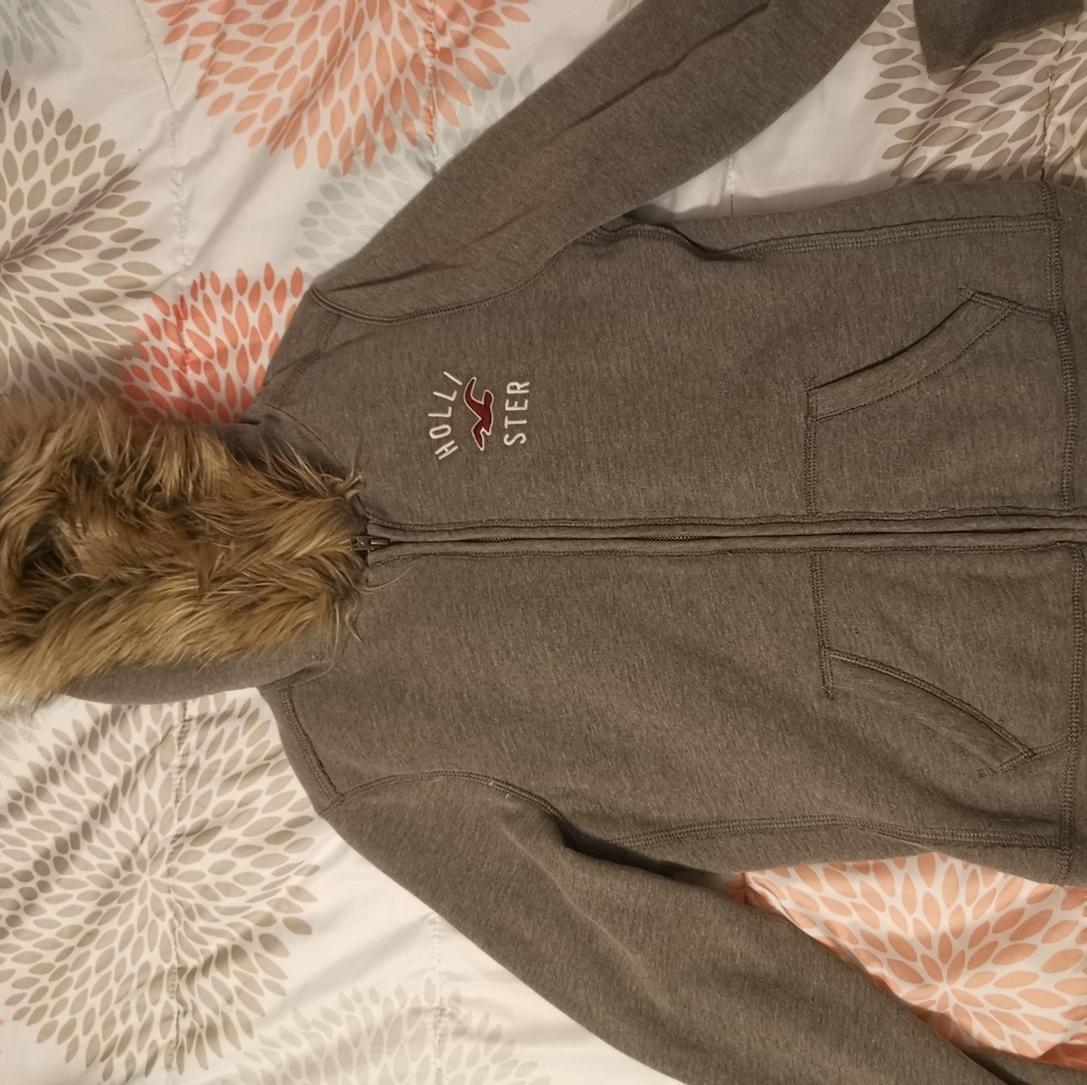 Girls Hollister Fur Lined Zip Up Hoodie large